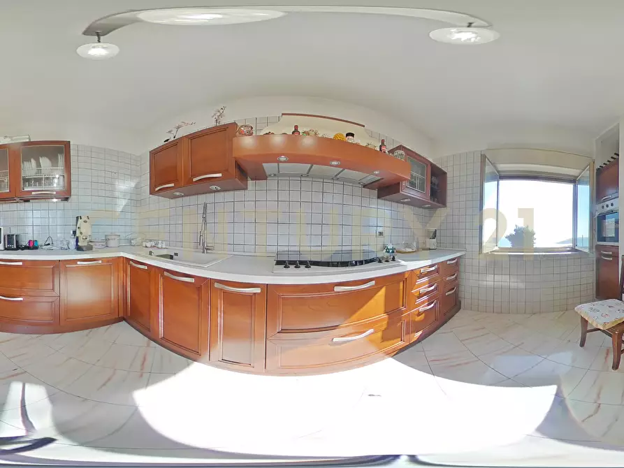 Immagine 35 di Appartamento in vendita  in Via Spagnola 51 a Aci Castello