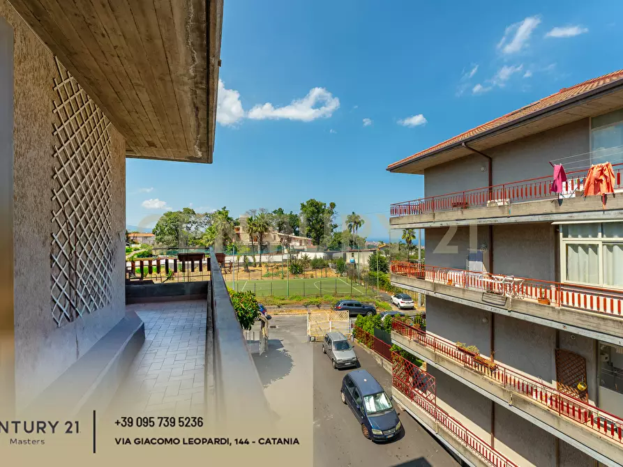 Immagine 37 di Quadrilocale in vendita  in Via Gesualdo Bufalino 1 a Aci Catena