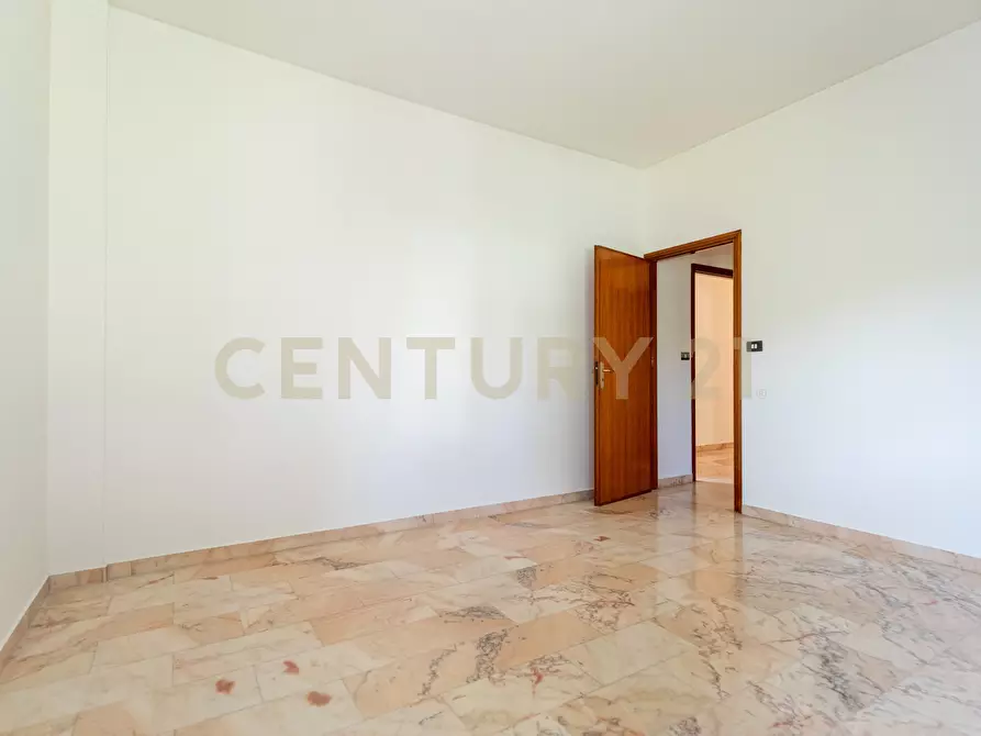 Immagine 30 di Pentalocale in affitto  in Viale Lorenzo Bolano 45 a Catania