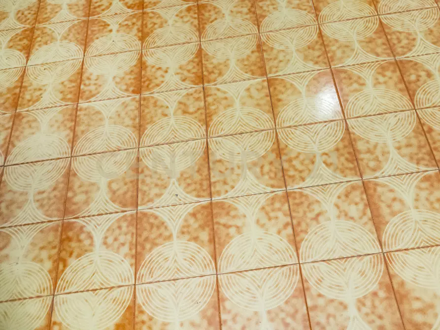 Immagine 20 di Pentalocale in vendita  in Via Grazia Deledda 2 a Catania