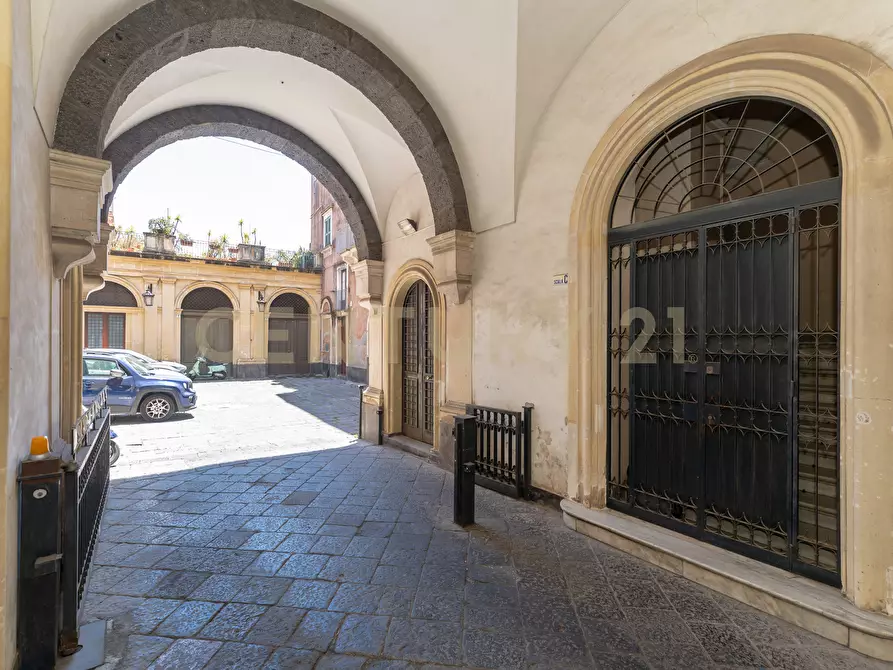 Immagine 37 di Bilocale in vendita  in Via Crociferi 60 a Catania