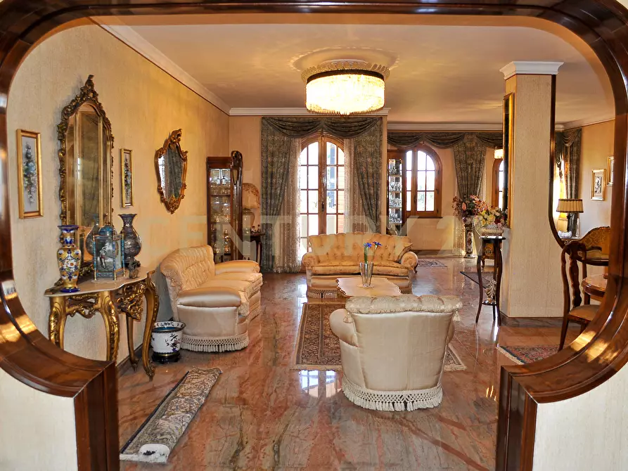 Immagine 16 di Villa in vendita  in Via Musumeci 47 a Giarre