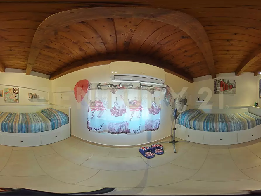 Immagine 19 di Casa indipendente in vendita  in VIALE ROSANNA a Noto