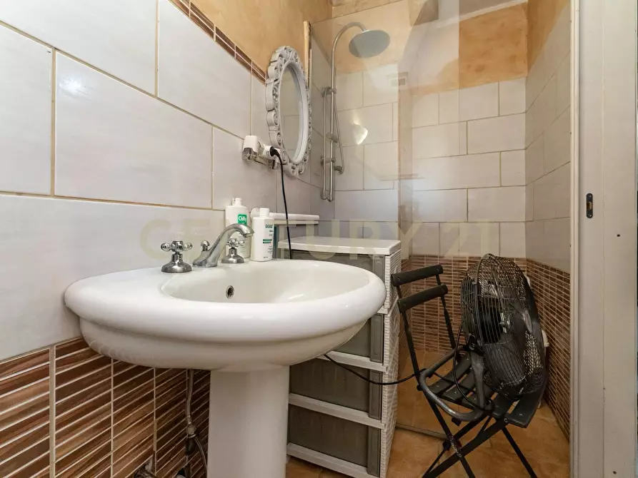 Immagine 5 di Monolocale in vendita  in Via delle Finanze 41 a Catania