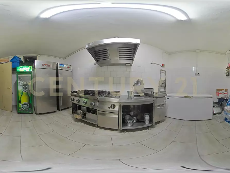 Immagine 47 di Pizzeria / Pub in vendita  in Via Umberto 80 a Sant'agata Li Battiati