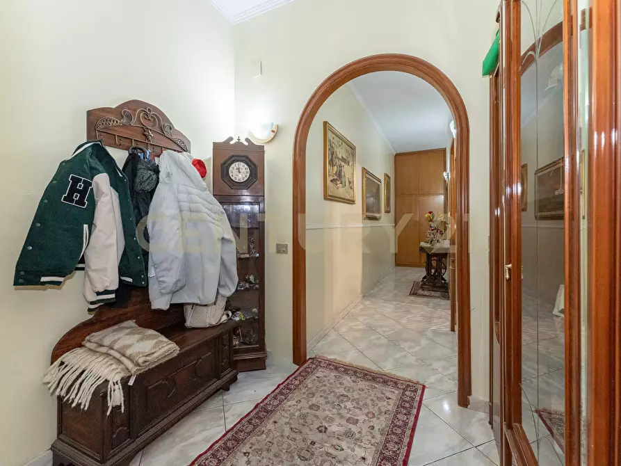 Immagine 7 di Pentalocale in vendita  in Via Antonio de Curtis 27 a Misterbianco