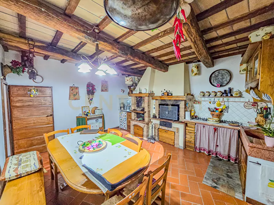 Immagine 9 di Casa bifamiliare in vendita  in Via Monte Rosa 1 a Semproniano