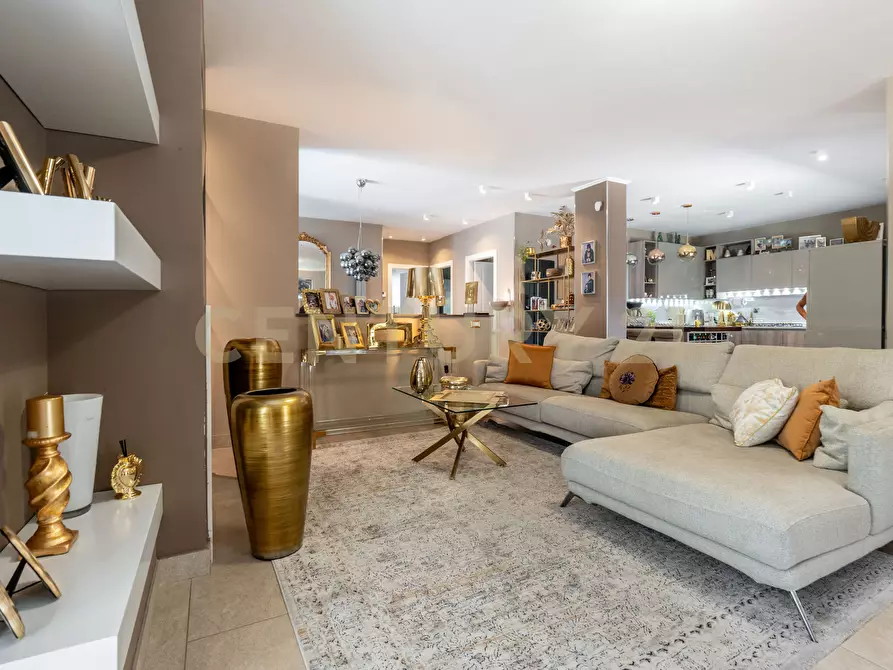 Immagine 37 di Villa in vendita  in Via Monpeluso 8 a Nicolosi