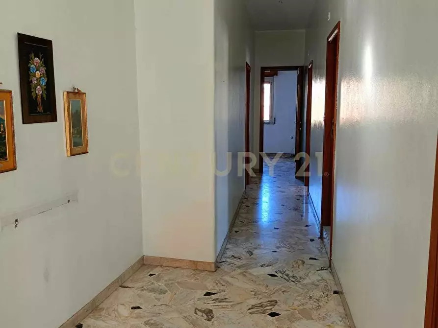 Immagine 2 di Quadrilocale in vendita  in Via Omero 65 a Bronte