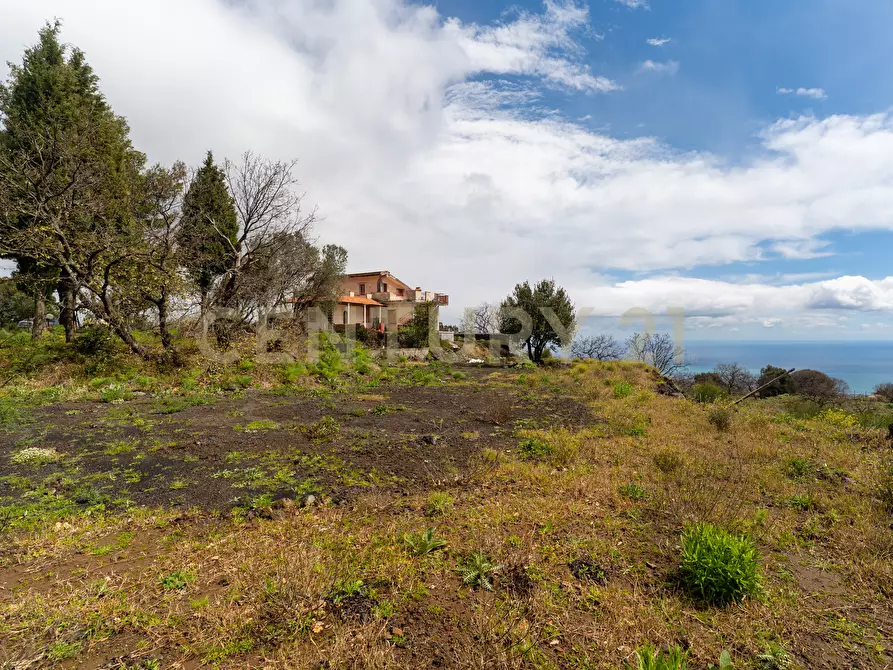 Immagine 36 di Villa in vendita  in Via Nocille 55 a Mascali