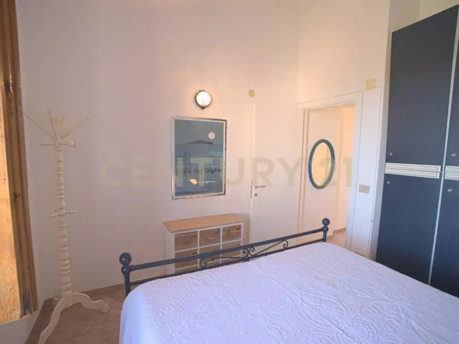 Immagine 10 di Quadrilocale in vendita  in Via dell'Arenella a Isola Del Giglio
