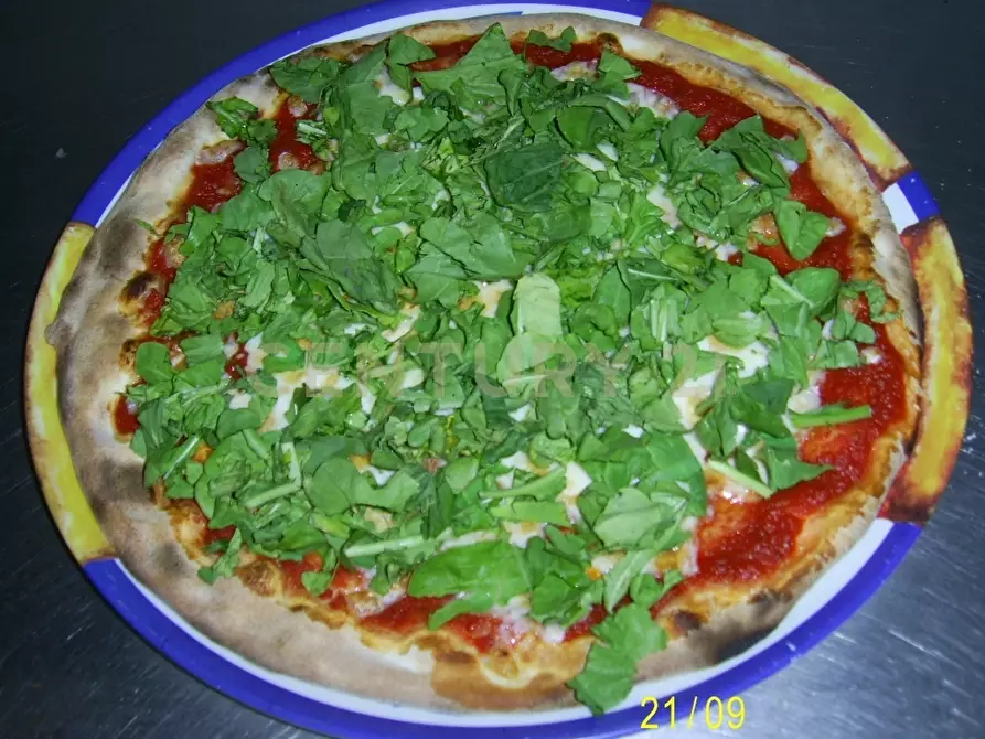 Immagine 12 di Pizzeria / Pub in vendita  in Via della Regione 1 a San Giovanni La Punta