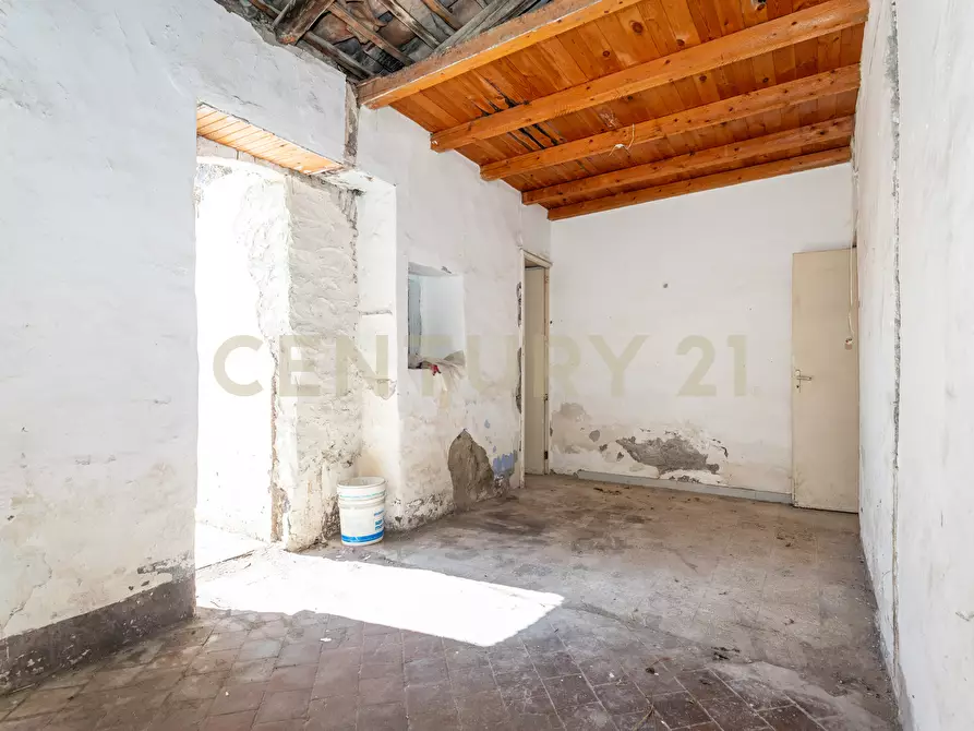 Immagine 29 di Casa indipendente in vendita  in Via Duca di Massa 17/19 a Aci Castello