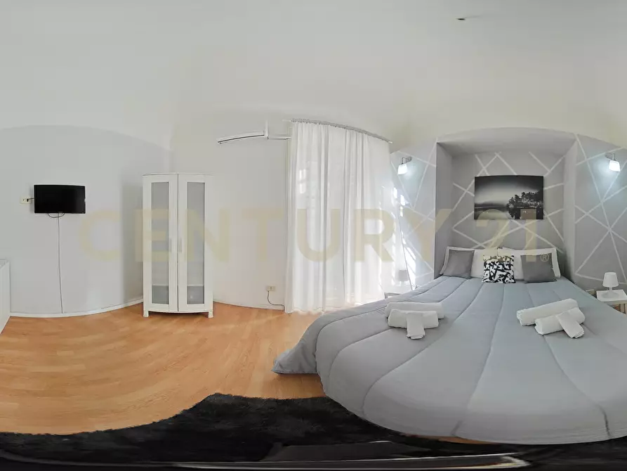 Immagine 36 di Bilocale in vendita  in Via Grimaldi 68 a Catania