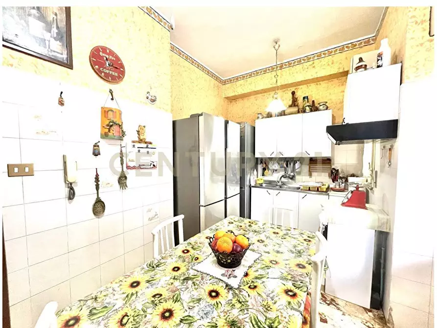 Immagine 7 di Pentalocale in vendita  in Via Portella della Ginestra 5 a Misterbianco