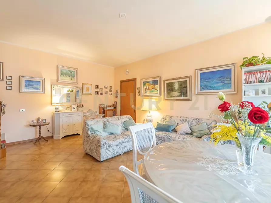 Immagine 2 di Attico in vendita  in Via di Torre Morena 100 a Roma