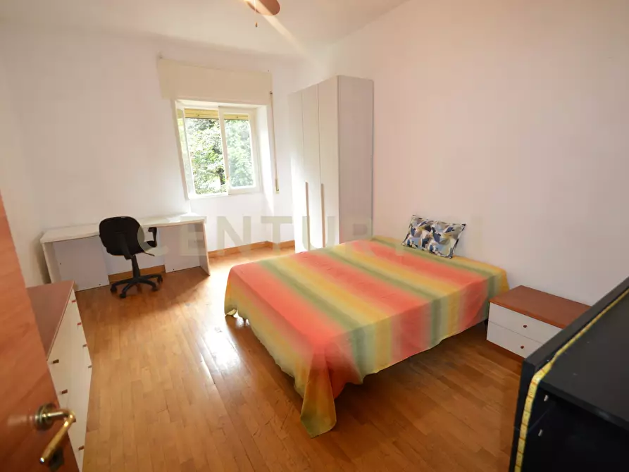 Immagine 17 di Pentalocale in vendita  a Roma