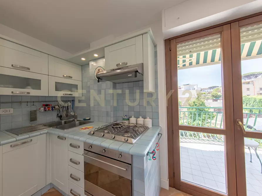 Immagine 9 di Trilocale in vendita  in Via Circeo 16 a Anzio