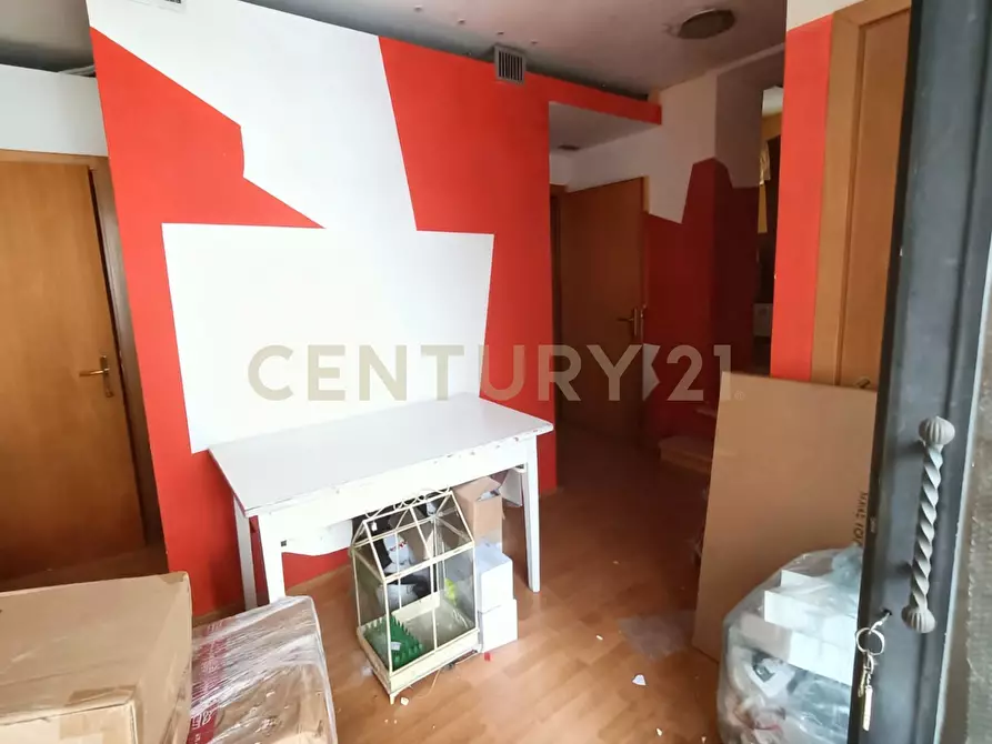 Immagine 5 di Attività commerciale in vendita  in Via Ulderico Midossi a Civita Castellana