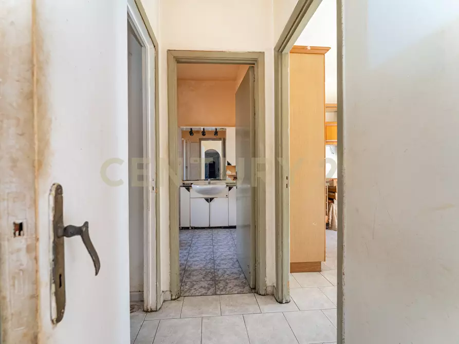 Immagine 18 di Trilocale in vendita  in Piazza Mercato 7 a Catania