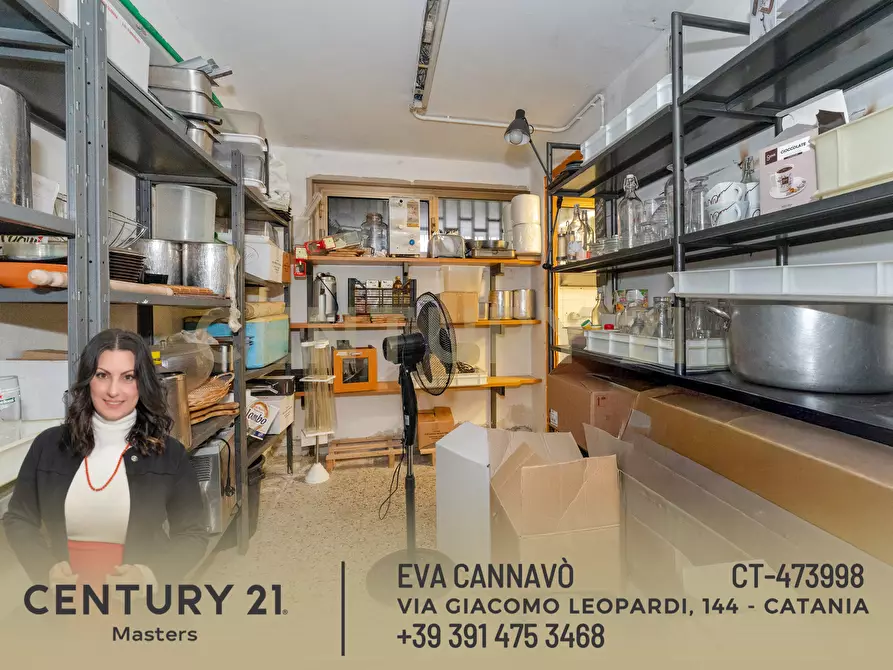 Immagine 54 di Bar / Ristorante in vendita  in Piazza Tivoli 1 a Tremestieri Etneo