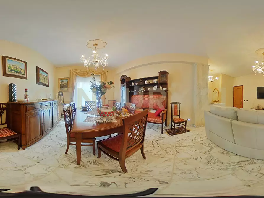 Immagine 51 di Pentalocale in vendita  in Piazza Giovanni Longo 122 a Misterbianco