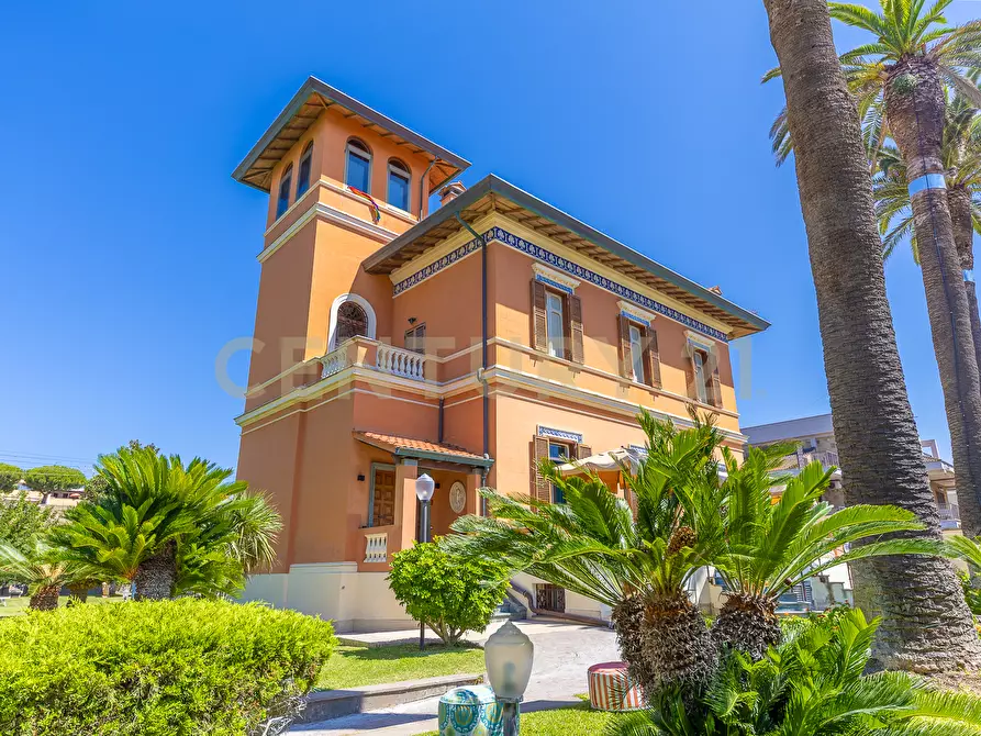 Immagine 13 di Villa in vendita  in Via Aurelia 393 a Santa Marinella