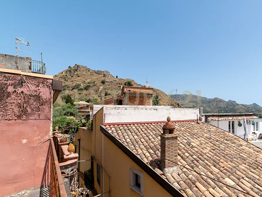 Immagine 34 di Villa in vendita  in Via Crujllas a Calatabiano