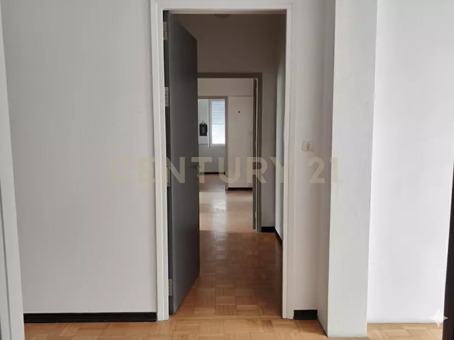 Immagine 25 di Casa semindipendente in vendita  in Via Raffaele Paolucci 21 a Palermo