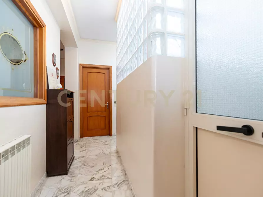 Immagine 48 di Pentalocale in vendita  in Piazza Giovanni Longo 122 a Misterbianco