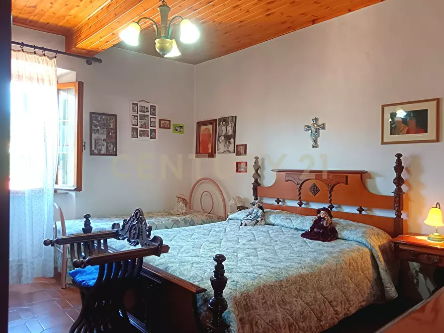 Immagine 30 di Pentalocale in vendita  in Via Mentana 15 a Abbadia San Salvatore