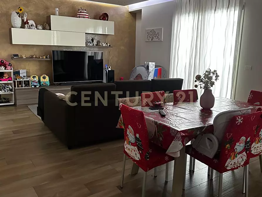 Immagine 2 di Porzione di casa in vendita  in Via delle Gemme 29 a Catania