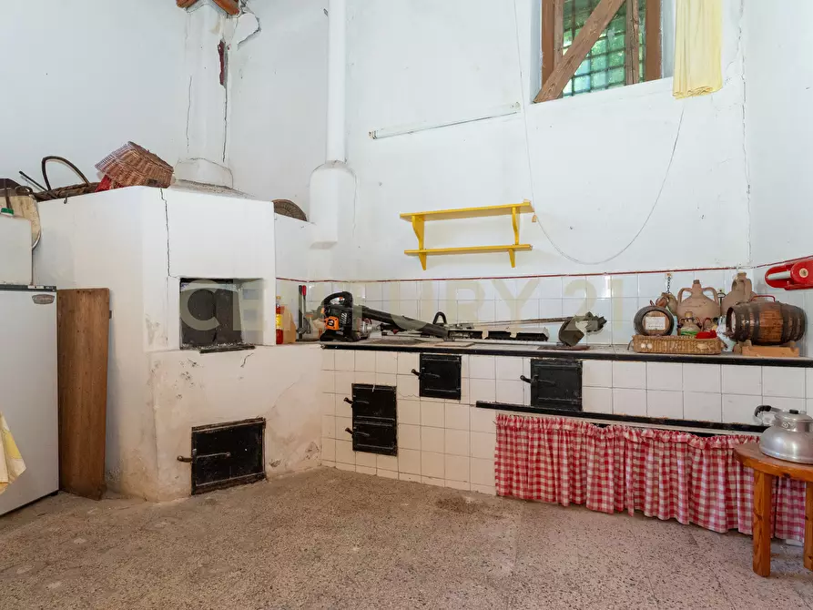 Immagine 50 di Villa in vendita  in Piazza F. M. Scuderi 7 a Viagrande