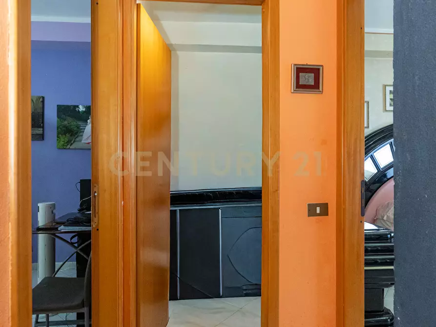Immagine 18 di Appartamento in vendita  in Via Rua 78 a Aci Catena