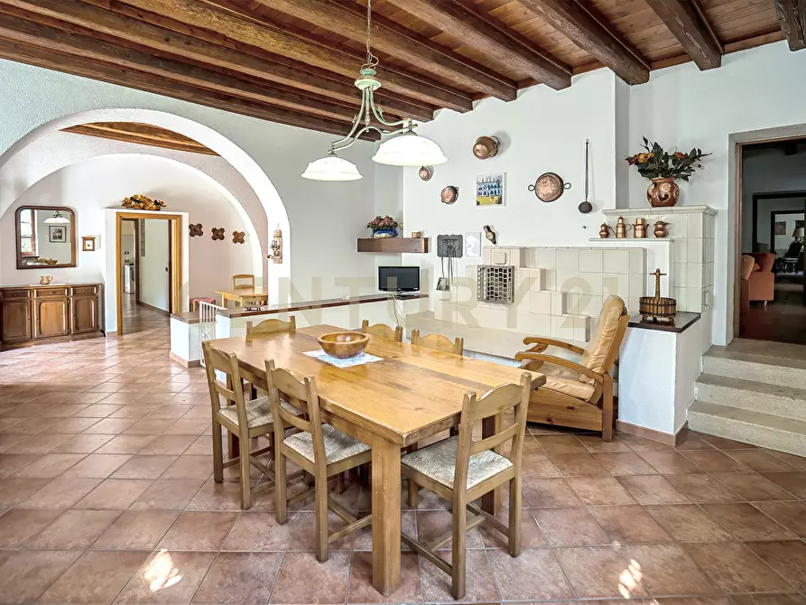Immagine 43 di Villa in vendita  in Via Adige 25 a Brentino Belluno