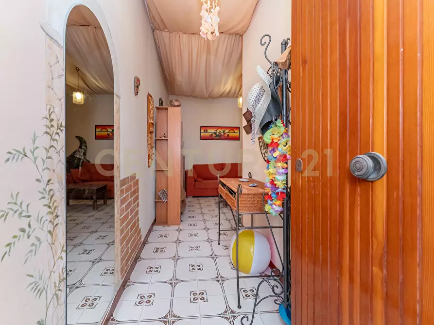 Immagine 14 di Trilocale in vendita  in Via del Sileno 2 a Giardini-Naxos