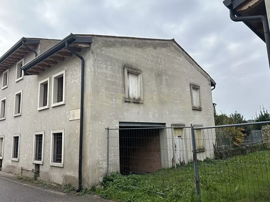 Immagine 28 di Villa in vendita  in Via Belvedere 181 a Verona