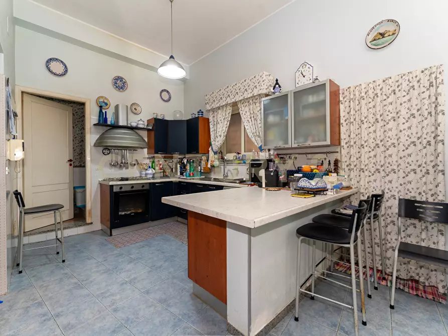 Immagine 10 di Villa in vendita  in Via Leonardo Da Vinci 5 a Taormina