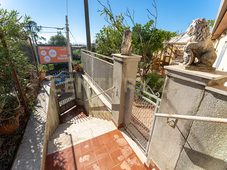 Immagine 12 di Casa semindipendente in vendita  in VIA SCALA DI BETTA 69 a Sant'agata Li Battiati