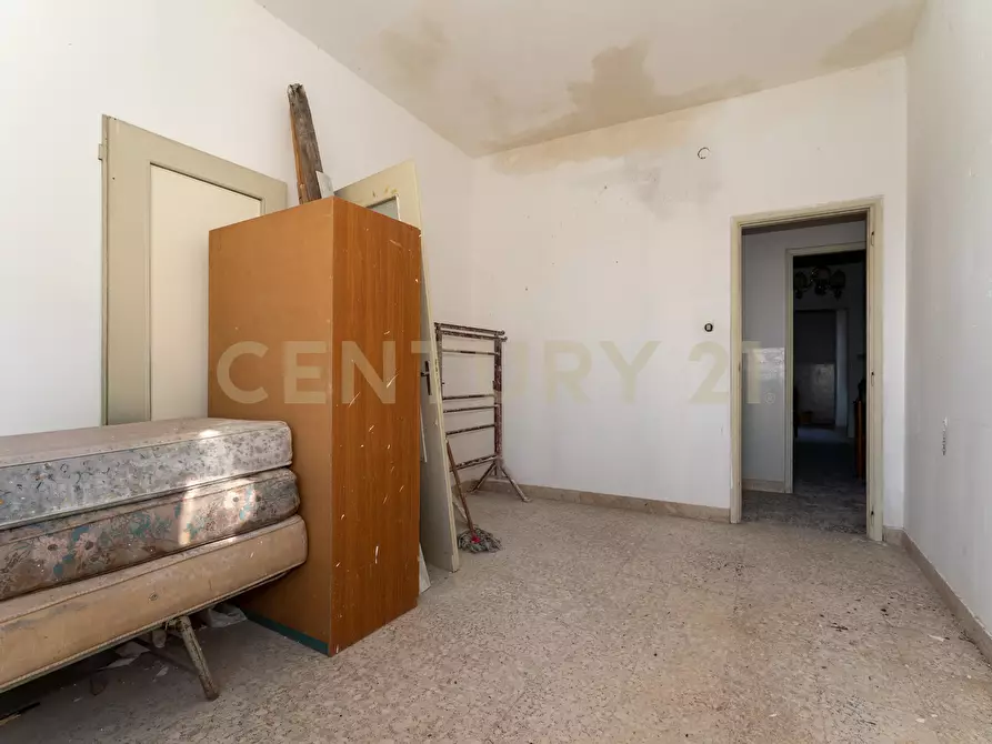 Immagine 42 di Pentalocale in vendita  in Piazza Spedini 8 a Catania