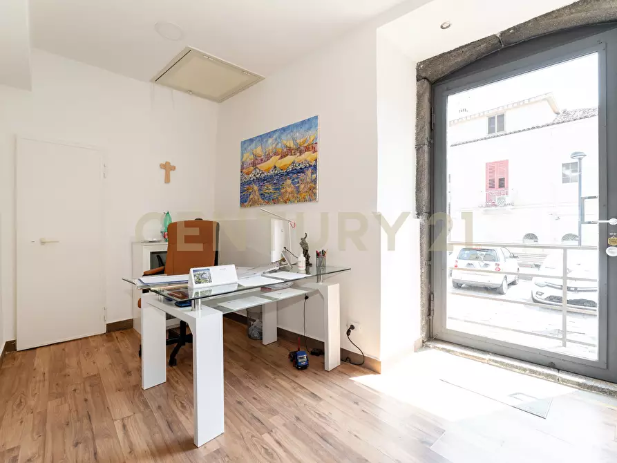 Immagine 50 di Casa indipendente in vendita  in Via Giuseppe Garibaldi 68-70-72 a Nicolosi