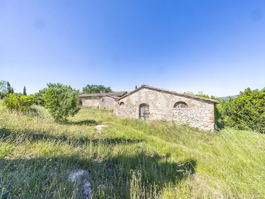 Immagine 8 di Rustico / casale in vendita  in Via Tiberina 384 a Narni