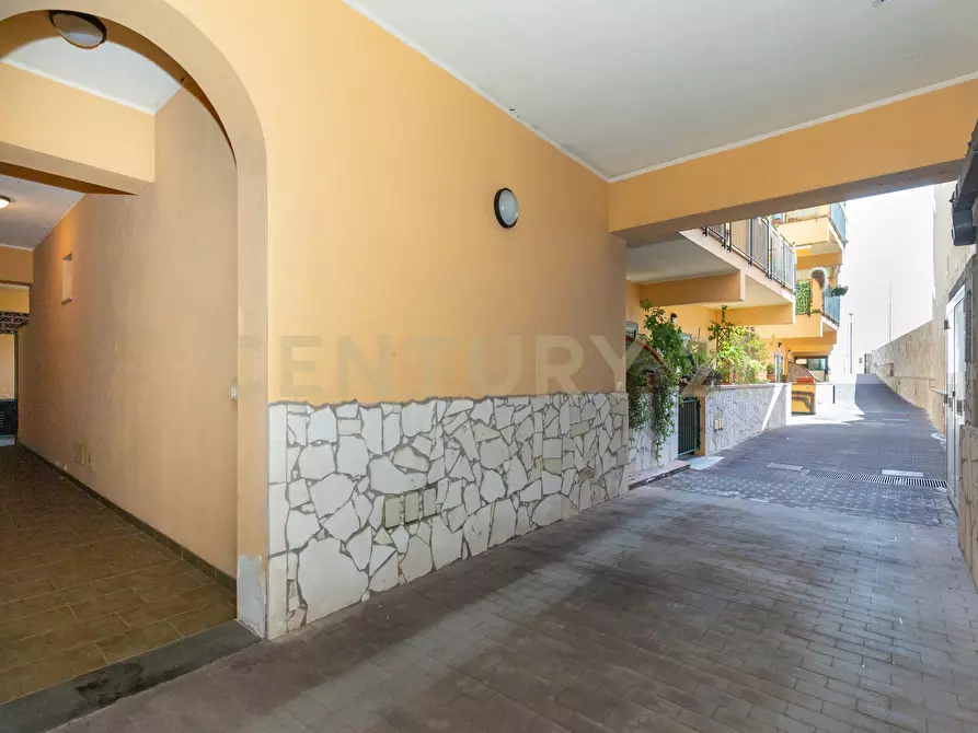 Immagine 7 di Bilocale in vendita  in Via Lungomare 2 a Sant'alessio Siculo