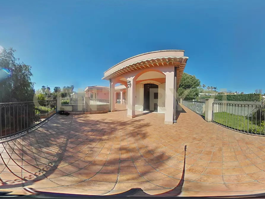 Immagine 106 di Villa in vendita  in Via Alcaloro Petrone 47 a Viagrande