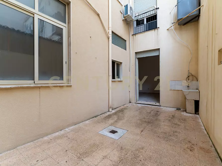 Immagine 12 di Pentalocale in vendita  in Via Principe Umberto 397 a Augusta