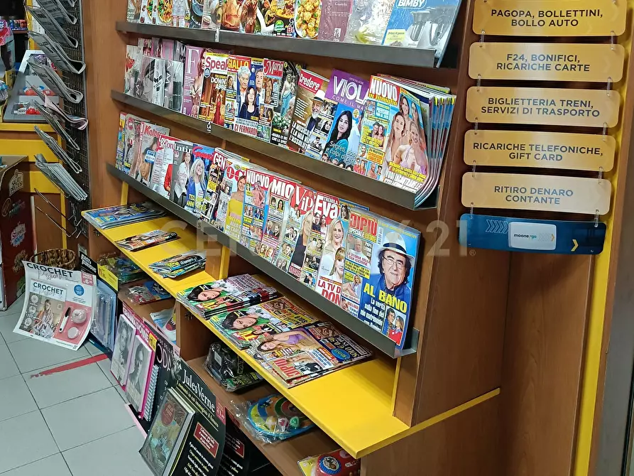Immagine 8 di Tabaccheria in vendita  in Via Dafnica 104 a Acireale