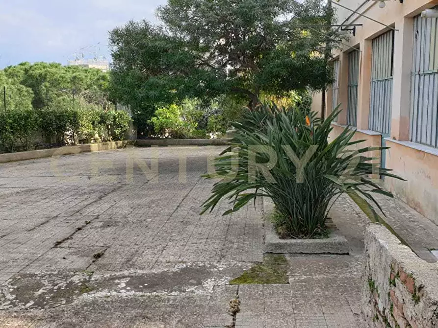 Immagine 21 di Palazzo in vendita  in Viale Regina Margherita 27 a Messina
