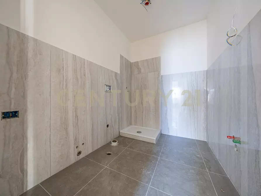 Immagine 17 di Casa trifamiliare in vendita  in Via Basento 4 a Aprilia