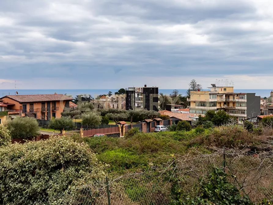 Immagine 38 di Pentalocale in vendita  in Via Lorenzo Maddem 67 a Acireale