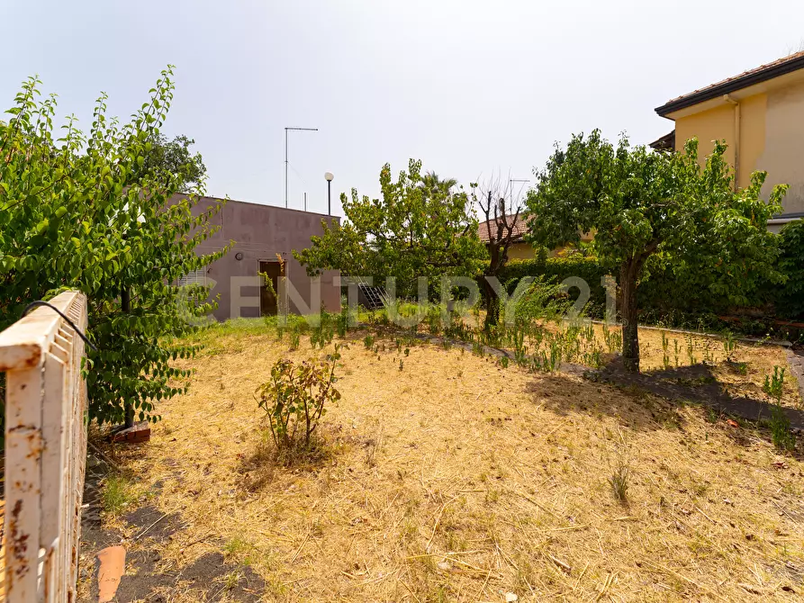 Immagine 28 di Villa in vendita  in Via Michelangelo Buonarroti 4 a Tremestieri Etneo